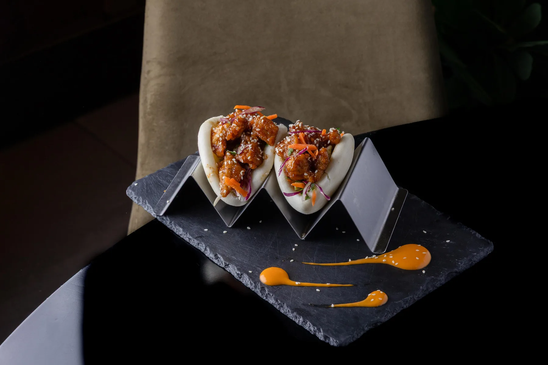 Bao-style starter presentation